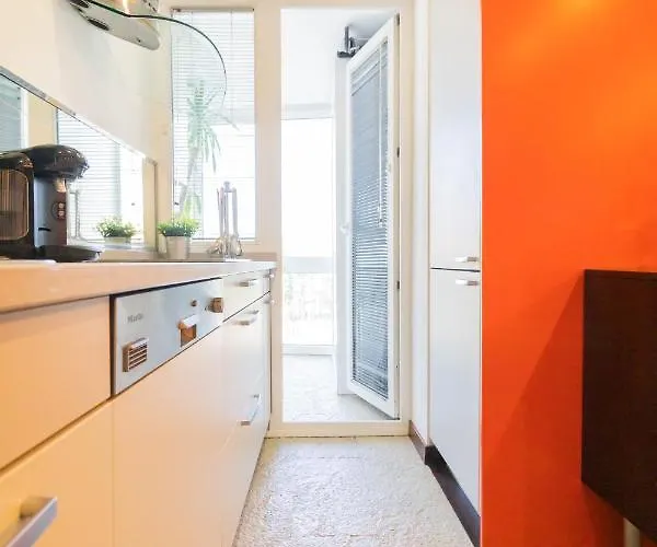 Frente Al Parque, En El Centro Бильбао