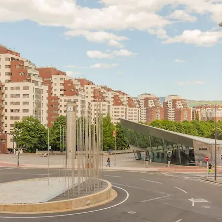 Frente Al Parque, En El Centro * Bilbao