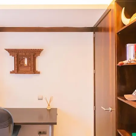 Frente Al Parque, En El Centro Lägenhet