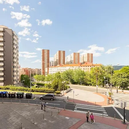 Frente Al Parque, En El Centro Apartamento *